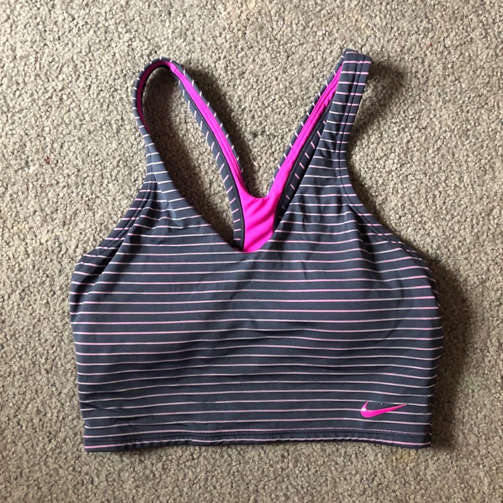 Sports bra